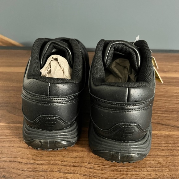 New FILA WOMEN’S MEMORY FLUX SLIP RESISTANT SLIP RESISTANT SHOES SIZE: 8.5 WIDE - Picture 4 of 8